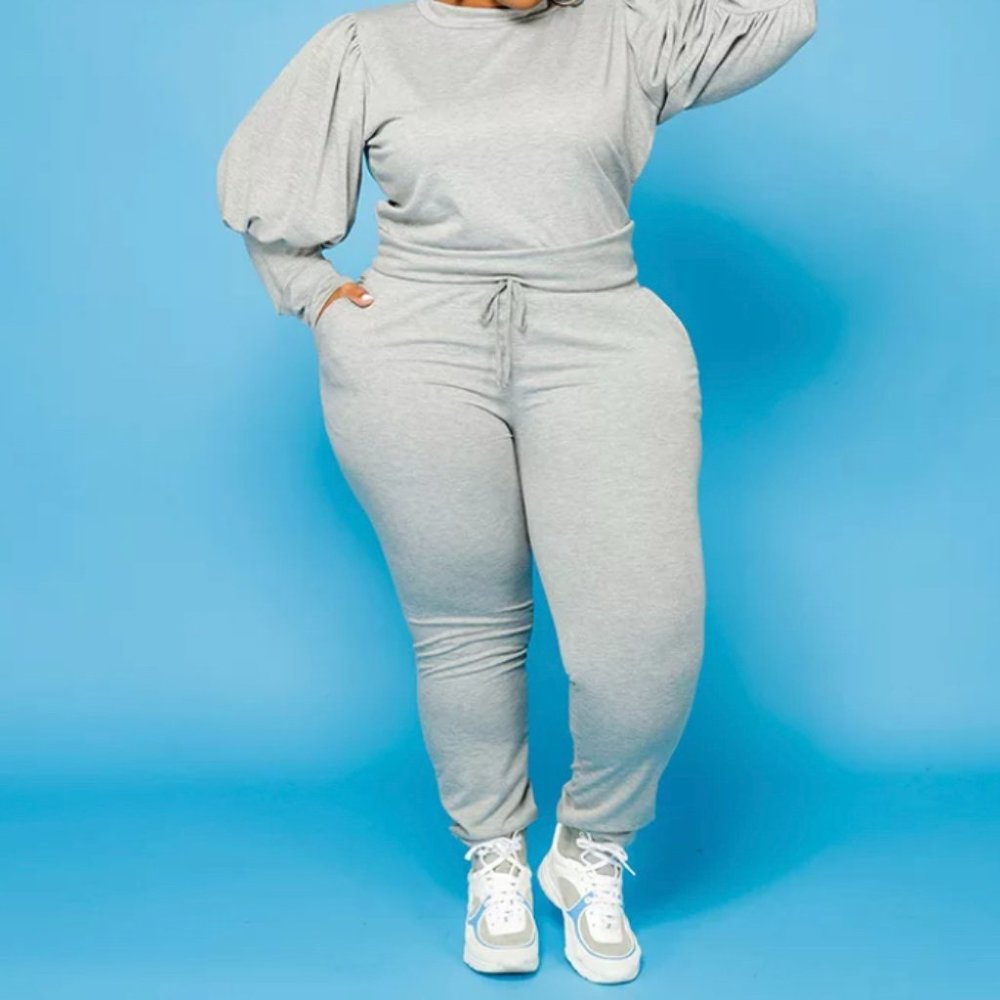 CURVE CLIQUE “Baddie” Jogging Set - LIGHT GREY